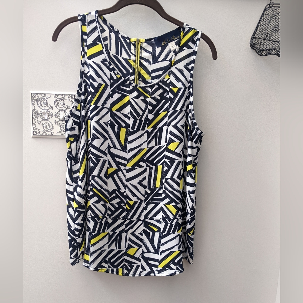 Geometric pattern blouse - Picture 2 of 4